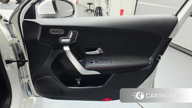 Mercedes-Benz A-Class W177 id 4309509 из Кореи 17