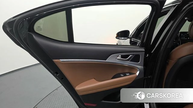 Genesis G70 id 4610414 из Кореи 17