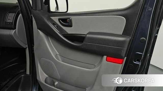 Hyundai The New Grand Starex id 4188587 из Кореи 17