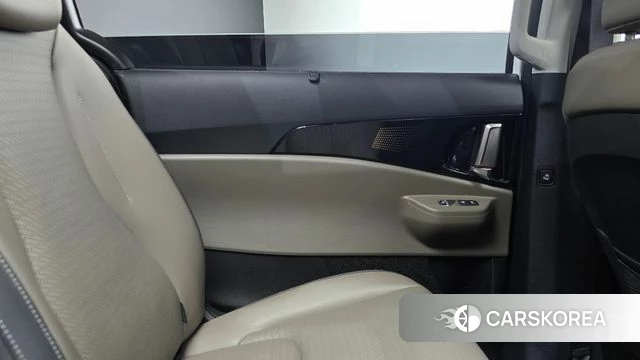 Kia The New Carnival 4th Generation id 4655737 из Кореи 17