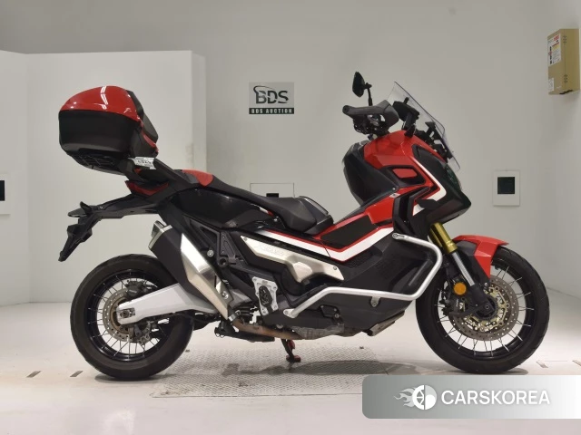 Проданный Honda X-ADV 750 2018 из Японии