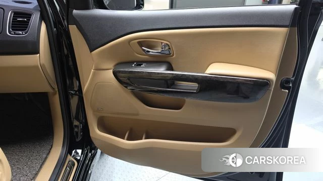 Kia The New Carnival id 4689191 из Кореи 17
