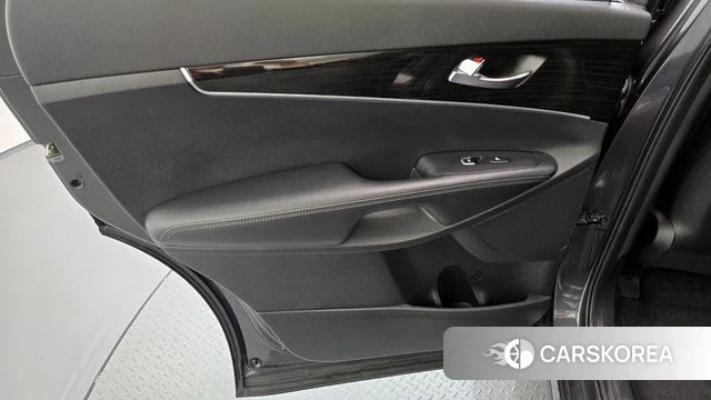 Kia The New Sorento id 4188033 из Кореи 17