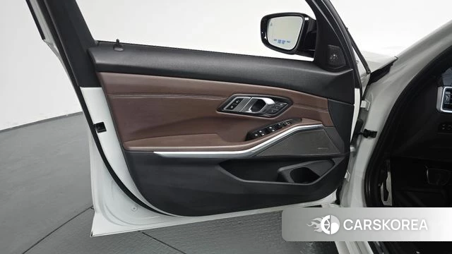 BMW 3 Series (G20) id 4225406 из Кореи 17