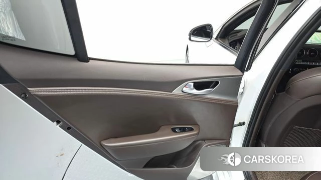 Kia Stinger id 4477396 из Кореи 17