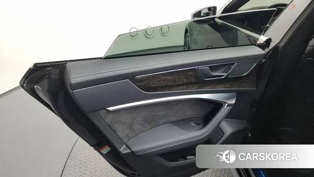 Audi A7 (4K) id 4625040 из Кореи 17