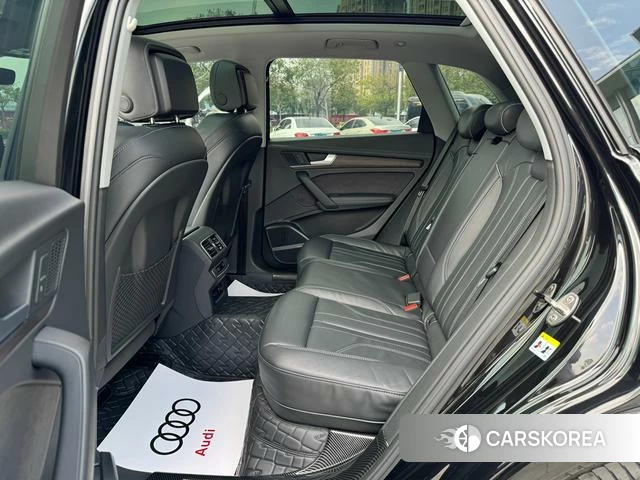 Audi Q5L id 3857940 из Китая 17