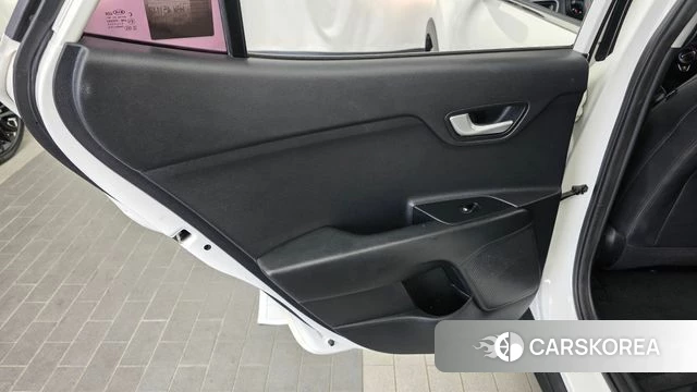 Kia Stonic id 4662414 из Кореи 17