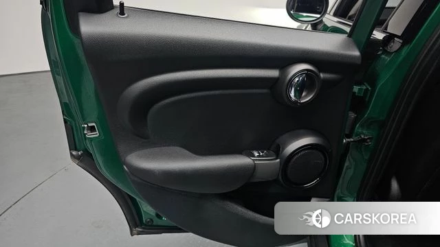 Mini Cooper id 4224639 из Кореи 17