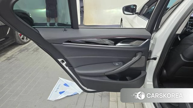 BMW 5 Series (G30) id 4482275 из Кореи 17
