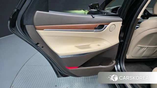 Hyundai Grandeur IG id 4684119 из Кореи 17