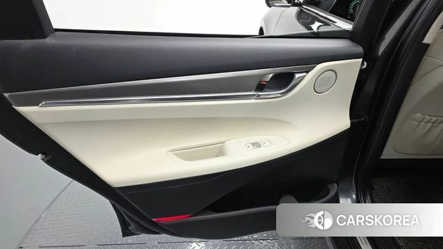 Hyundai The New Grandeur IG Hybrid id 4186841 из Кореи 17