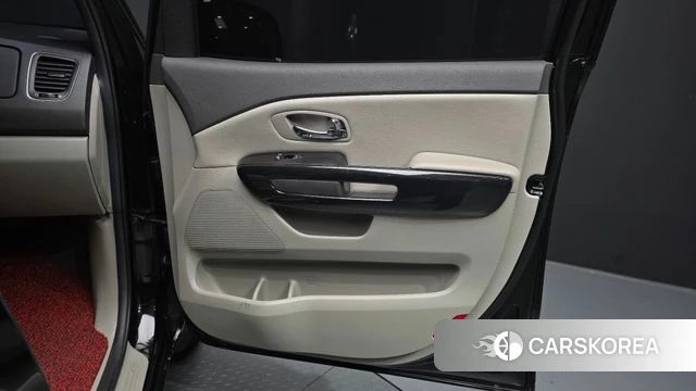 Kia All New Carnival id 4430625 из Кореи 17