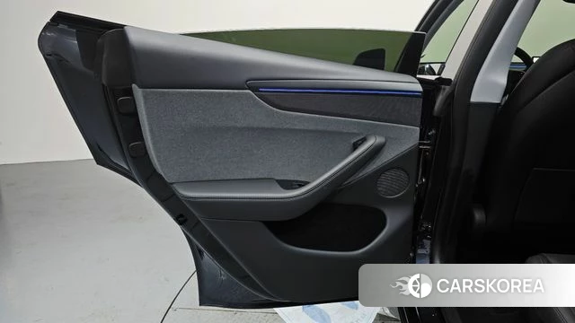Tesla Model Y id 4629878 из Кореи 17