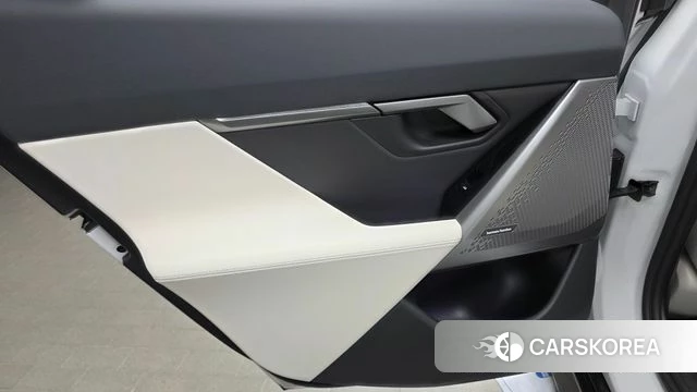 BMW 5 Series (G60) id 4407755 из Кореи 17