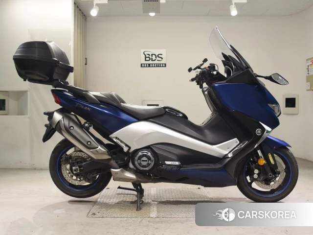 Проданный Yamaha T-MAX 530 DX 2018 из Японии