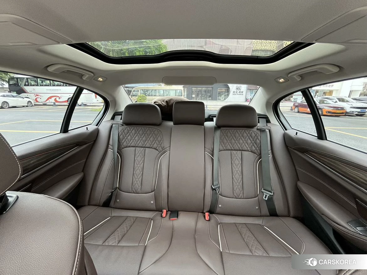 BMW 5 series id 4504882 из Китая 17