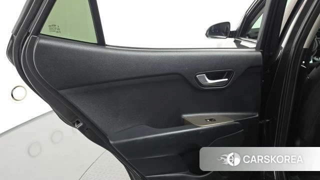 Kia Stonic id 4733072 из Кореи 17