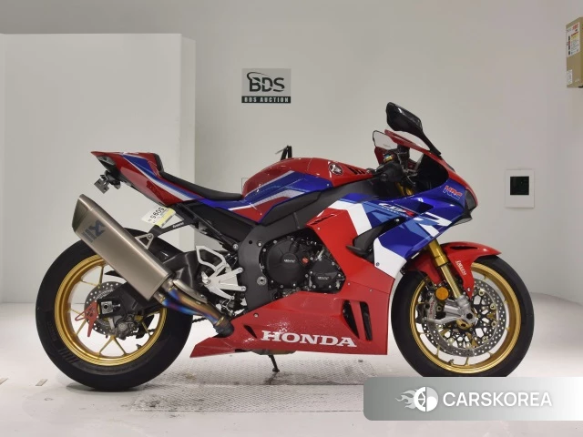 Проданный Honda CBR1000RR-R FIREBLADE SP 2023 из Японии