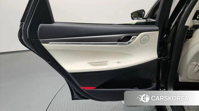 Hyundai The New Grandeur IG Hybrid id 4293174 из Кореи 17