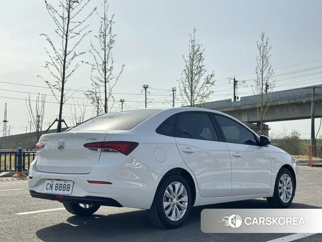 Buick Yinglang id 4212508 из Китая 17
