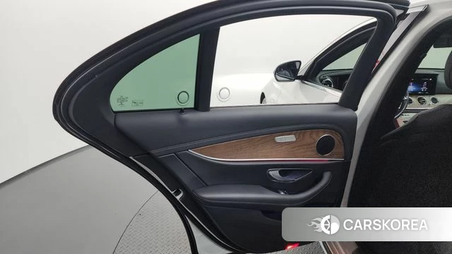 Mercedes-Benz E-Class W213 id 4396885 из Кореи 17