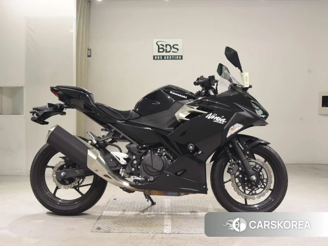 Проданный Kawasaki NINJA 400 2021 из Японии