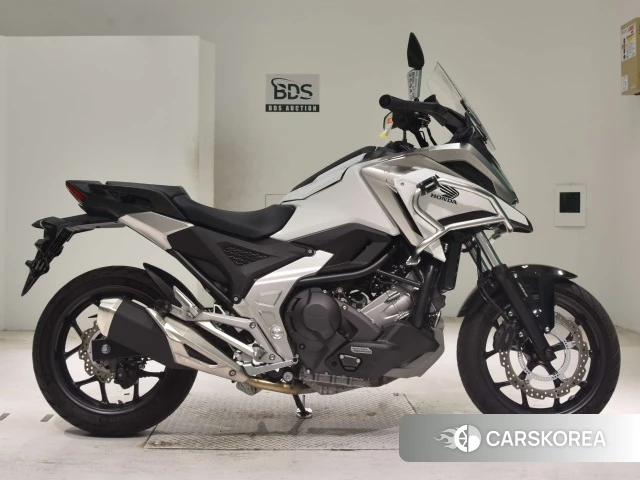 Проданный Honda NC750X DCT 2021 из Японии
