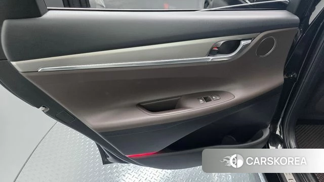 Hyundai The New Grandeur IG Hybrid id 4225189 из Кореи 17