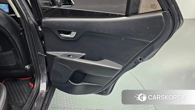 Kia Stonic id 4338971 из Кореи 17