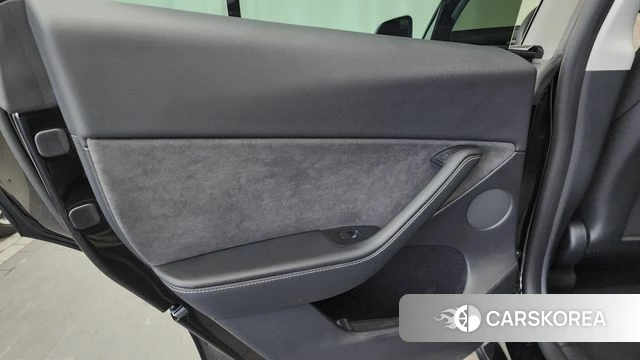 Tesla Model Y id 4432808 из Кореи 17