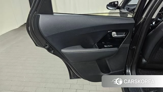 Kia Niro EV id 4396256 из Кореи 17