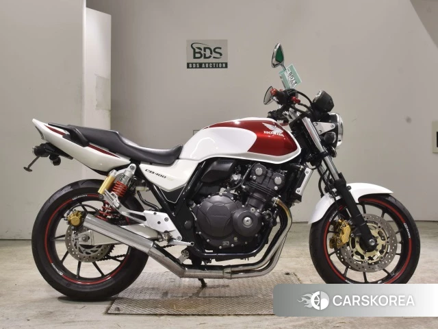 Проданный Honda CB400SF 2016 из Японии