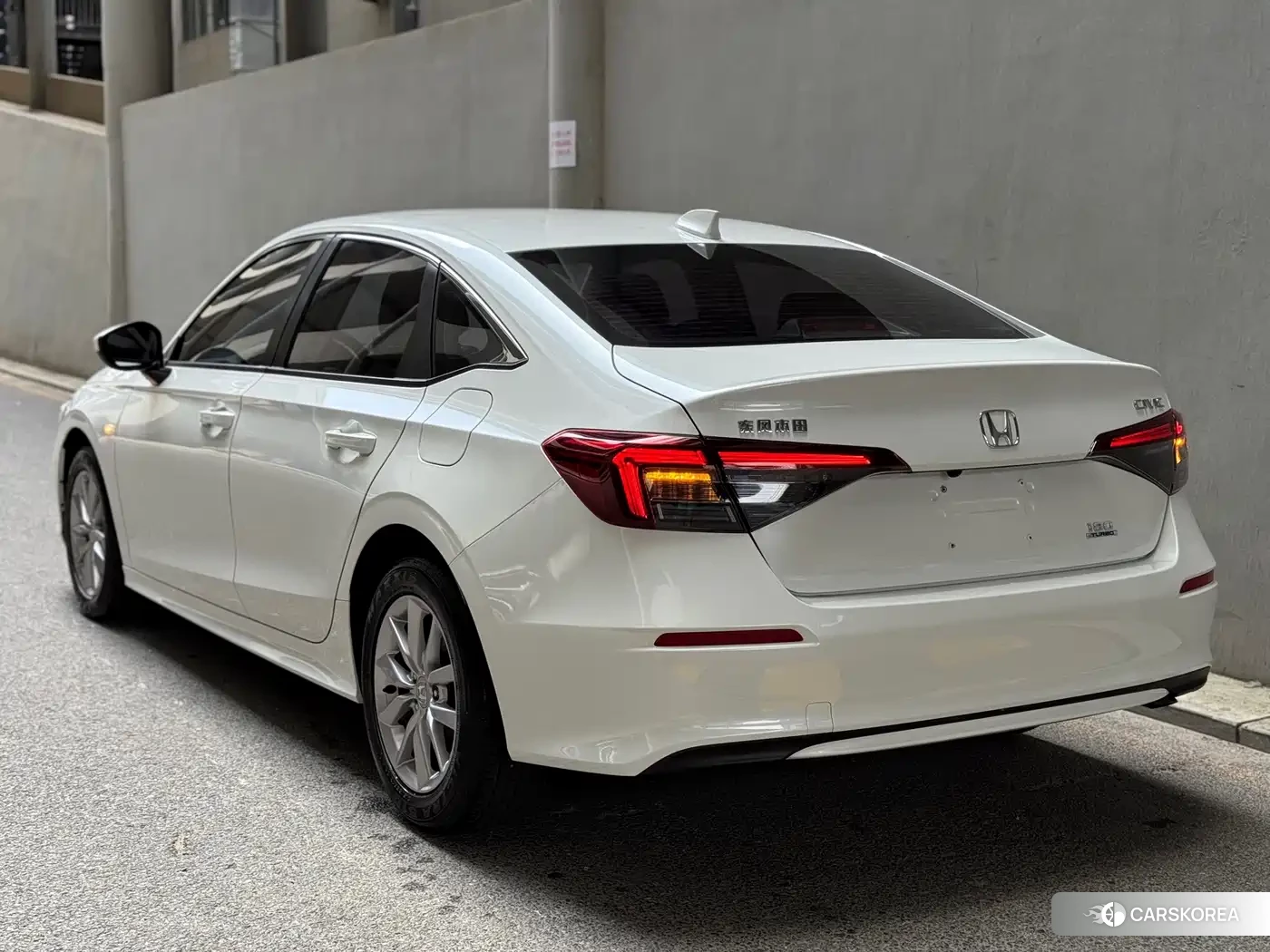 Honda Civic id 4617045 из Китая 17