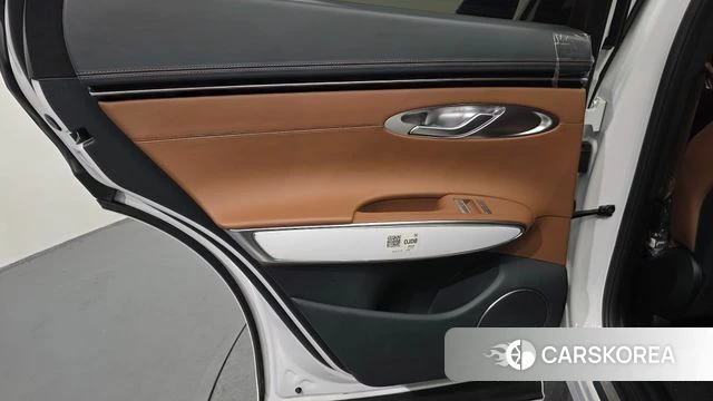Genesis GV70 id 4744985 из Кореи 17