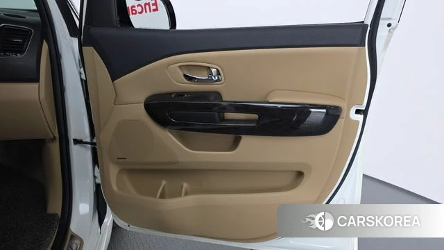 Kia The New Carnival id 4632990 из Кореи 17