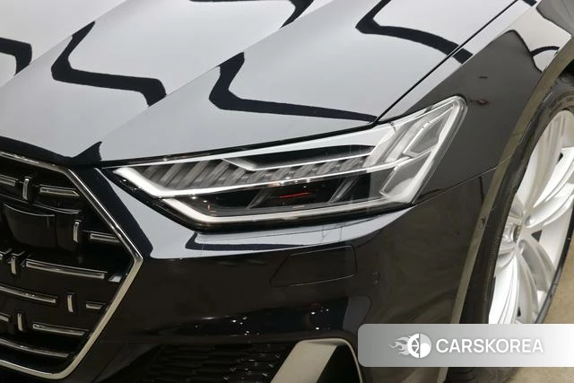 Audi A7L id 4334954 из Китая 17