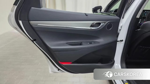 Hyundai The New Grandeur IG Hybrid id 4687802 из Кореи 17