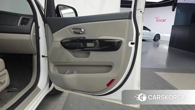 Kia The New Carnival id 4918540 из Кореи 17