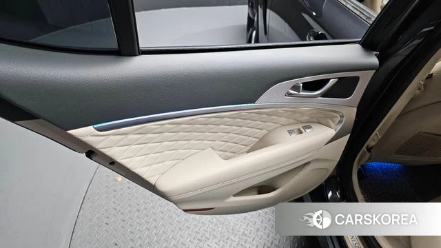 Genesis G70 id 4693900 из Кореи 17