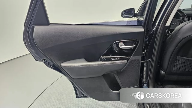 Kia Niro EV id 4293942 из Кореи 17