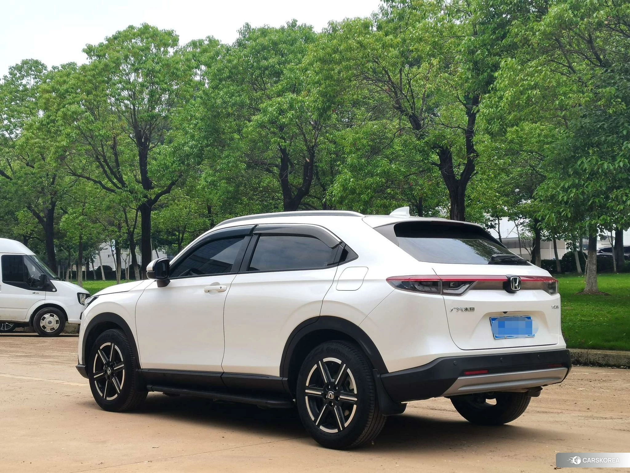 Honda Vezel id 4510569 из Китая 17