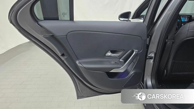 Mercedes-Benz A-Class W177 id 4562108 из Кореи 17