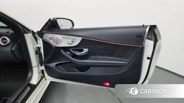 Mercedes-Benz C-Class W205 id 4542984 из Кореи 17