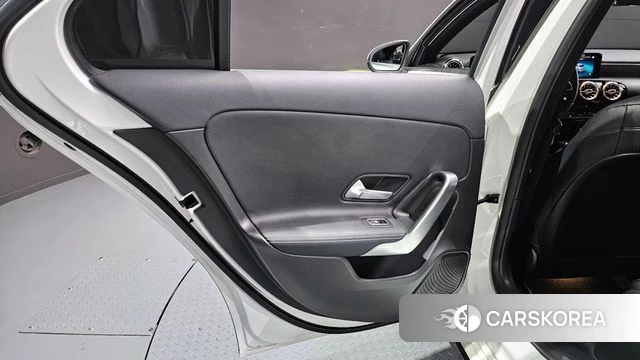 Mercedes-Benz A-Class W177 id 4202536 из Кореи 17