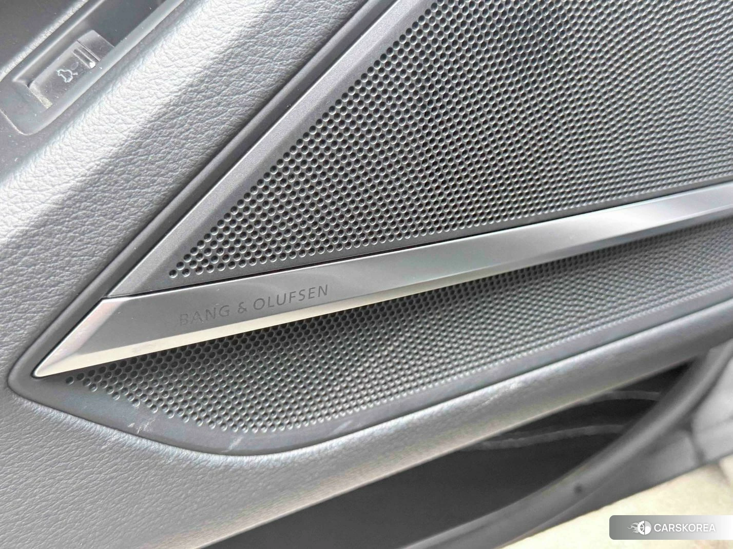 Audi A8 id 4419495 из Китая 17