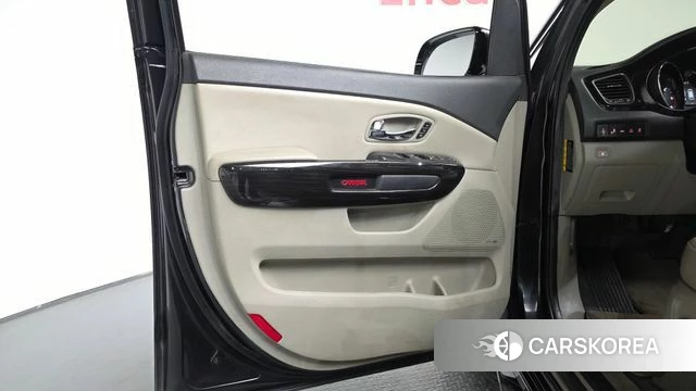 Kia The New Carnival id 4626349 из Кореи 17