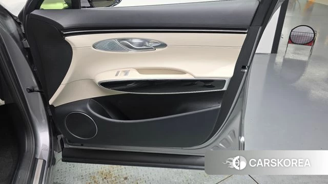 Genesis GV70 id 4529326 из Кореи 17