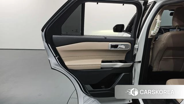 Ford Explorer 6th Generation id 4470338 из Кореи 17