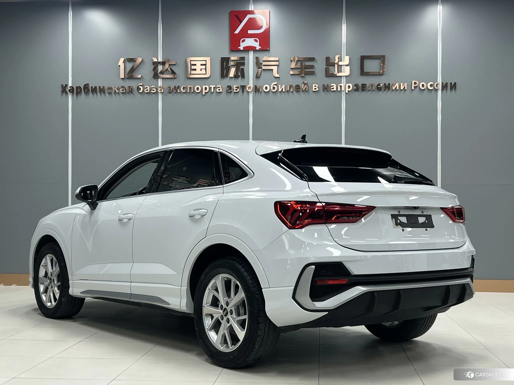 Audi Q3 Sportback id 4454386 из Китая 17